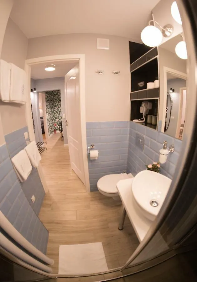 Apartament Hotel Grzybowska 9 Βαρσοβία